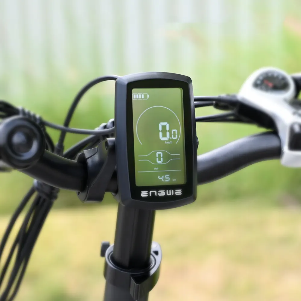 ENGWE ENGINE X e-bike with 20 inch wheels for adults