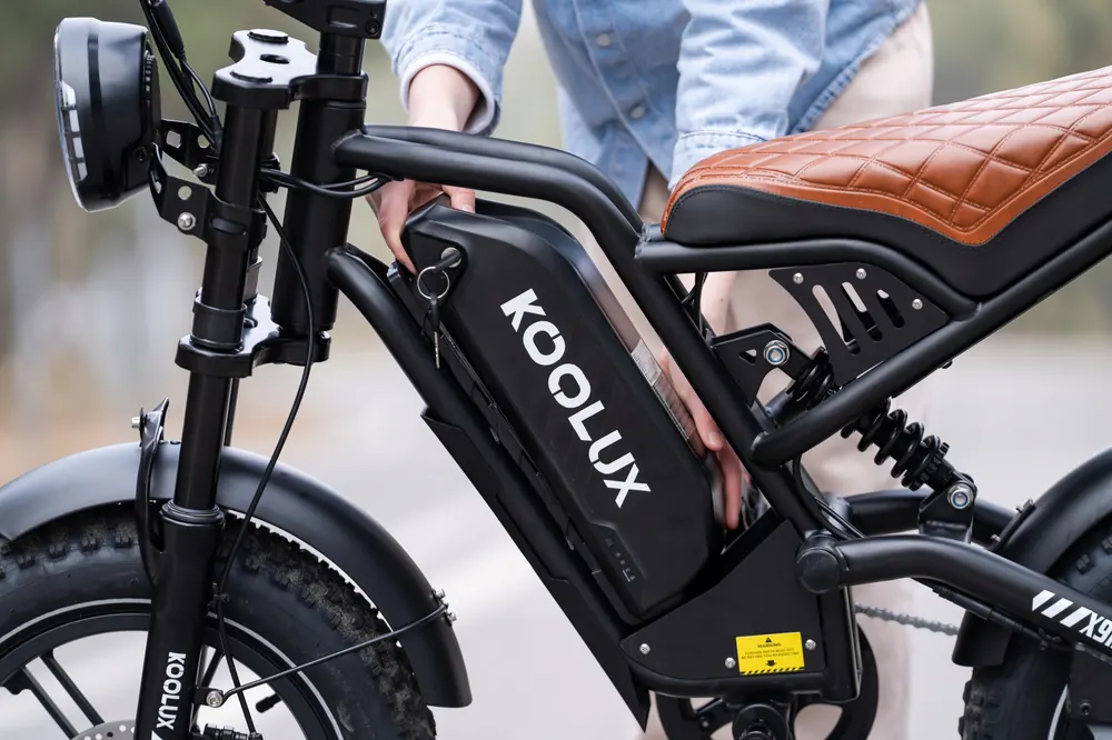 Unisex Koolux X9 Mini electric bike suitable for all genders