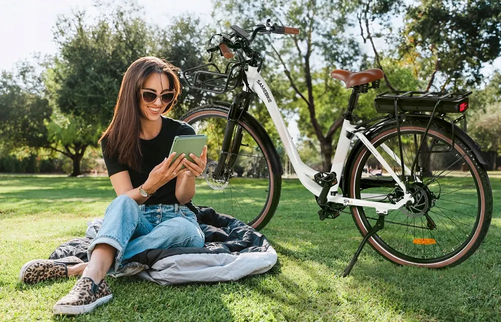 Samebike RS-A07 urban electric vehicle with 13Ah battery and 80km range.