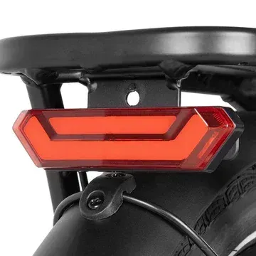 Cyrusher Sonder motor and battery